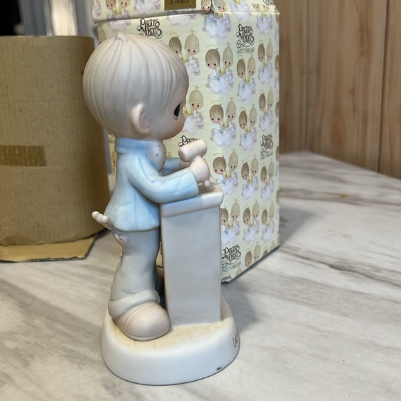 Precious Moments 1983 Let Us Call The Club To Order  Figure - Picture 5 of 6